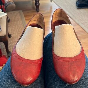 FRYE Carson Flats - Dark Red! Size 8.5  beautiful! $68
